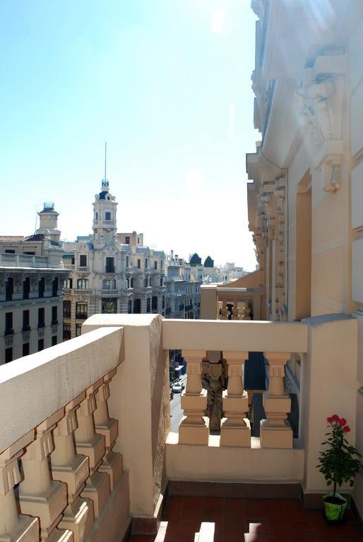 Hostal Galaico มาดริด ภายนอก รูปภาพ