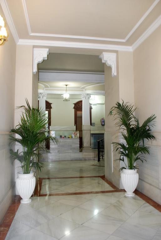 Hostal Galaico มาดริด ภายนอก รูปภาพ